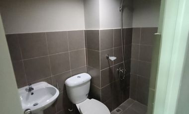 2BEDROOM CONDO FOR SALE IN QC AT THE BACK OF GMA