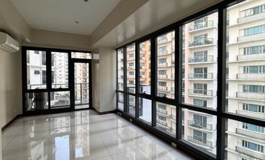 Rent to own 2 bedroom condo unit for sale in Florence McKinley Hill near Venice Grand Canal