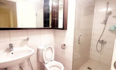 BONIFACIO RIDGE CYPRESS TOWER 2 BEDROOM AND DEN/BEDROOM WITH PARKING