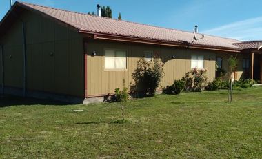 CASA EN PARCELA 5400 MTS ²,  4 DORMITORIOS 2 BAÑOS, ANGOL