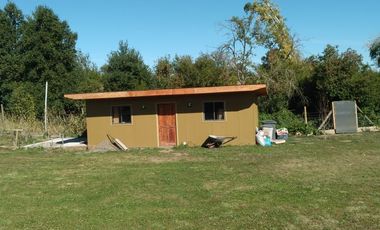 CASA EN PARCELA 5400 MTS ²,  4 DORMITORIOS 2 BAÑOS, ANGOL