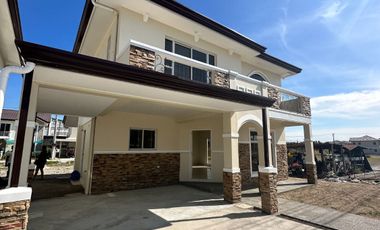 FOR SALE BRAND NEW HOUSE READY FOR OCCUPANCY MARQUEE MALL, NLEX & LANDERS