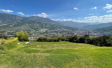 ✴️ VENDO ✴️Espectacular Casa Campestre en Copacabana, sector Barrio el Pedregal, Parcelación el paraíso P.H.
