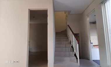 Disewakan Rumah Northwest Park Citraland Surabaya Kondisi Non-Furnished
