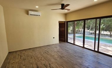 4 villas en la selva de Akumal. Comunidad muy exclusiva.