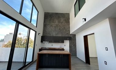 Casa en venta con alberca por Cuernavaca en Ahuatepec Morelos