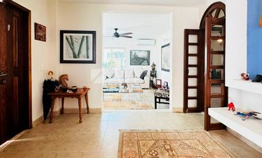Casa en Venta en SM 2-A calle cerezas en el centro de Cancún, Quintana Roo.