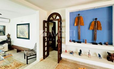 Casa en Venta en SM 2-A calle cerezas en el centro de Cancún, Quintana Roo.