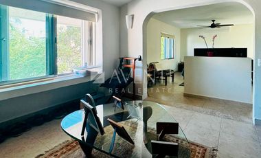 Casa en Venta en SM 2-A calle cerezas en el centro de Cancún, Quintana Roo.