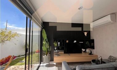 VENDO CASA. RESIDENCIAL CARENA