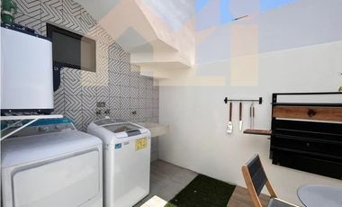 VENDO CASA. RESIDENCIAL CARENA