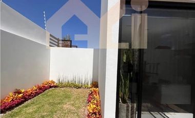 VENDO CASA. RESIDENCIAL CARENA