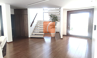 VENTA_ ESPECTACULAR CASA DE VENTA EN URBANIACION LAS MANOLAS SECTOR RICPAMBA /23URB078