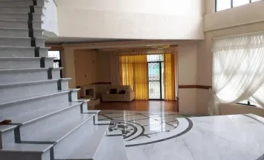 # Casa Residencial Cerca de Pirámides de Teotihuacán, en El Estado de México.