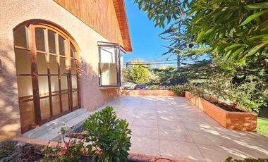 BROKER BOSQUES 6D-4B-3EST-PATIO-JARDINES