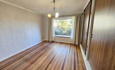 BROKER BOSQUES 6D-4B-3EST-PATIO-JARDINES