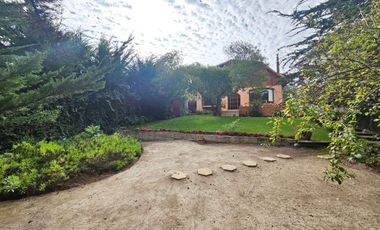 BROKER BOSQUES 6D-4B-3EST-PATIO-JARDINES