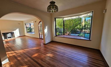 BROKER BOSQUES 6D-4B-3EST-PATIO-JARDINES