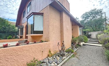 BROKER BOSQUES 6D-4B-3EST-PATIO-JARDINES