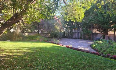 BROKER BOSQUES 6D-4B-3EST-PATIO-JARDINES