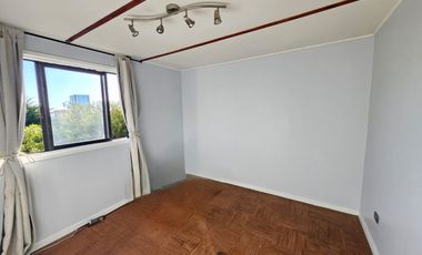 BROKER BOSQUES 6D-4B-3EST-PATIO-JARDINES
