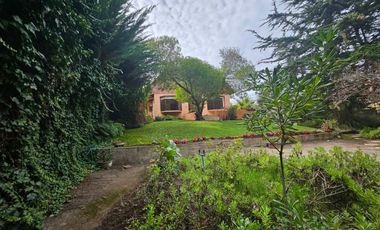 BROKER BOSQUES 6D-4B-3EST-PATIO-JARDINES