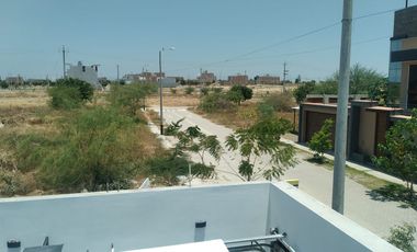 VENTA DE CASA EN ESTRENO  EN BOULEVARD PARK PLAZA, PIURA
