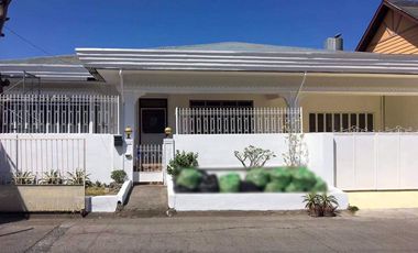 BF Homes, Well maintained 3 Bedroom 3BR Bungalow House and Lot for Sale in Parañaque City Nr. SM BF Homes, Alabang town center