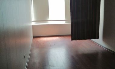 Arriendo comoda  Oficina metro Chile España