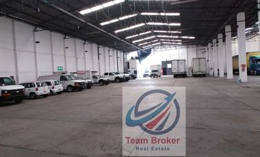 Rento Bodega Comercial en Esquina Al Sur D. F. 5,500 m² Ideal Agencia Autos