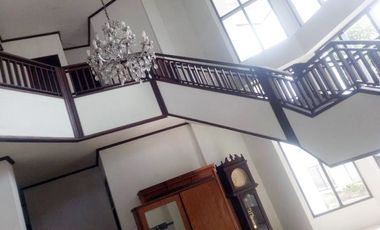 Dijual Rumah 2 Lantai di Kota Padang Dekat Stasiun Padang