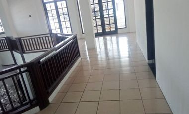 Dijual Rumah 2 Lantai di Kota Padang Dekat Stasiun Padang
