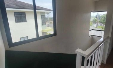 House and Lot For Sale in Cavite near  ALABANG and DE LA SALLE VERMOSA