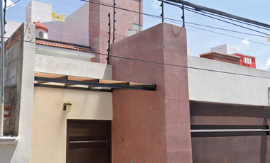 Casa en venta en Granjas Banthi, col. San Juan del Río, Querétaro en calle de Tolimán 26-B