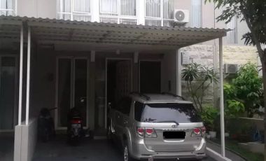 Rumah di Greenlake - Citraland Surabaya Barat Siap Huni Butuh Cepat Laku Sudah Renovasi