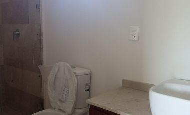 Venta de  Villa Nueva muy amplia hacia las Playas sobre Costera