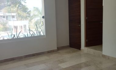 Venta de  Villa Nueva muy amplia hacia las Playas sobre Costera