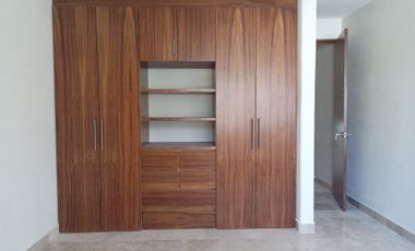 Venta de  Villa Nueva muy amplia hacia las Playas sobre Costera