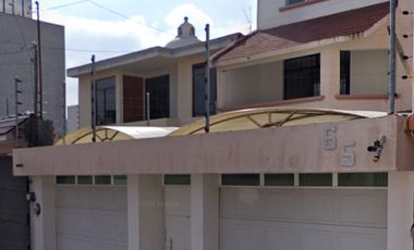 OX8205  Casa en Venta en Valle Quieto, Morelia