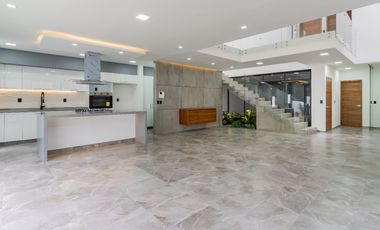 Magnífica Casa NUEVA con Alberca en privada en Buena Vista, Cuernavaca - VENTA