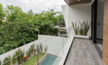 Magnífica Casa NUEVA con Alberca en privada en Buena Vista, Cuernavaca - VENTA