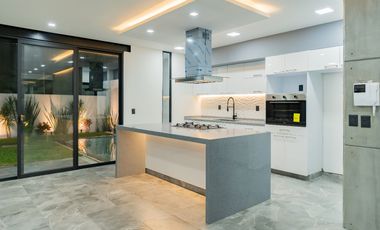Magnífica Casa NUEVA con Alberca en privada en Buena Vista, Cuernavaca - VENTA