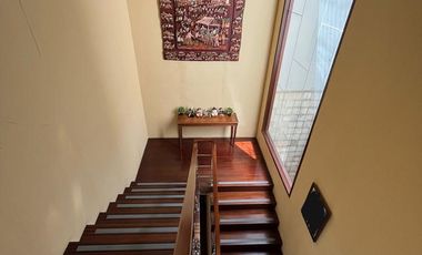 *UPDATE TURUN HARGA* DIJUAL RUMAH MEWAH (Siap Huni /Semi Furnished) DI KEMANG UTARA JAKARTA SELATAN.