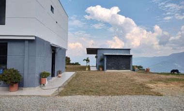 🏡 VENDO🏠Espectacular Casa en Parcelación Norteamérica (Niquia)
