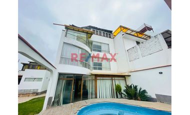 En Venta! Casa Con Piscina, 3 Pisos, En Condominio Urb Las Brisas Villa Chorrillos