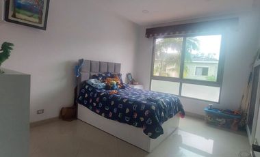 Samborondon, Venta de Linda Casa 4 Dorm. Amoblada con Piscina