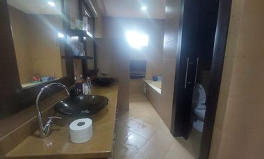 Samborondon, Venta de Linda Casa 4 Dorm. Amoblada con Piscina
