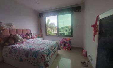 Samborondon, Venta de Linda Casa 4 Dorm. Amoblada con Piscina