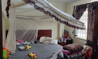 Vendo Casa en la Coop. Heriberto Maldonado, Santo Domingo