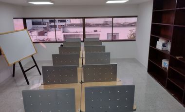 VENTA OFICINA  ZONA NORTE -VERSALLES